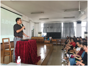 威廉希尔中文网站平台组织赴桂林中学开展特色招生宣传活动